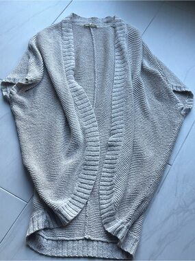 EILEEN FISHER Light Oatmeal Cable Knit Sweater